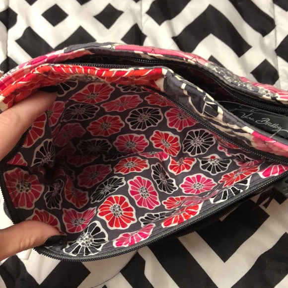 Vera Bradley !! Cherry blossom.👛👜 - Picture 3 of 6